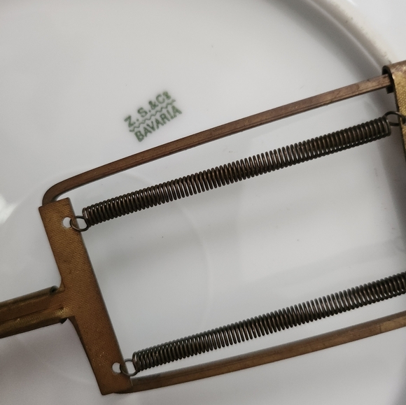 Vintage J&C Barvaria George And Martha Washington collector's plates - Picture 2 of 2